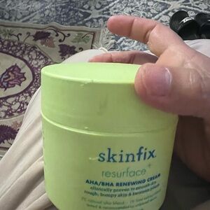 Skinfix Resurface+ AHA/BHA Renewing Cream - Green